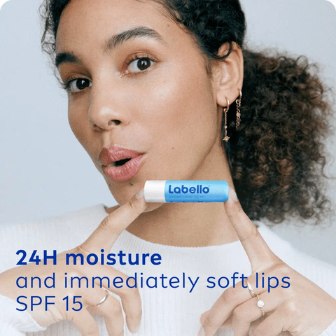 Labello 24h Moisture balzám na rty Hydro Care SPF 15 4,8 g